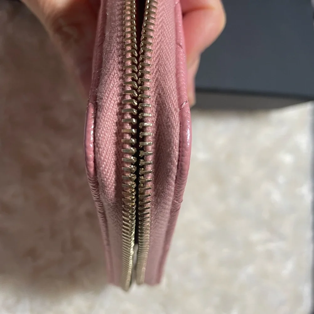 Chanel Iridescent Pink Caviar Leather Card Case